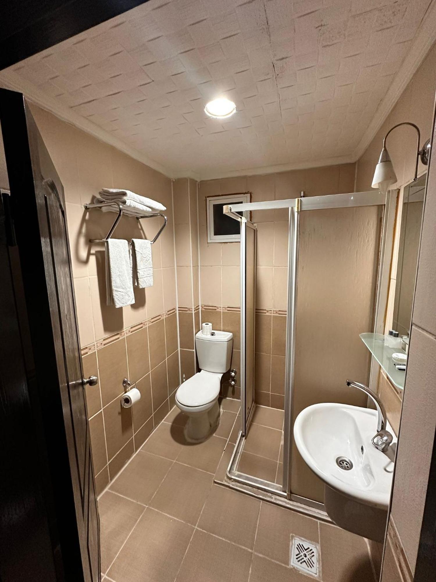 Otel Minabir